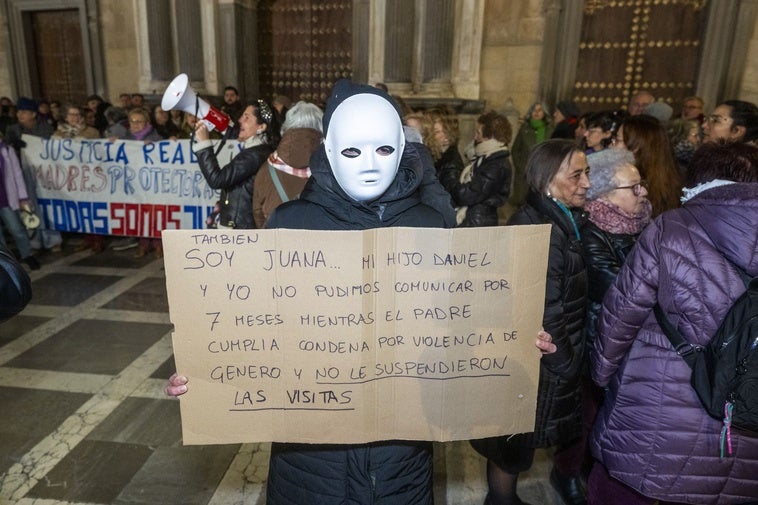Imagen de una protesta en apoyo a Juana Rivas que tuvo lugar la semana pasada.