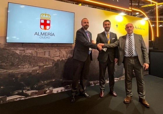 Renfe y el Ayuntamiento de Almería promocionan el tren para viajes de turismo y negocios