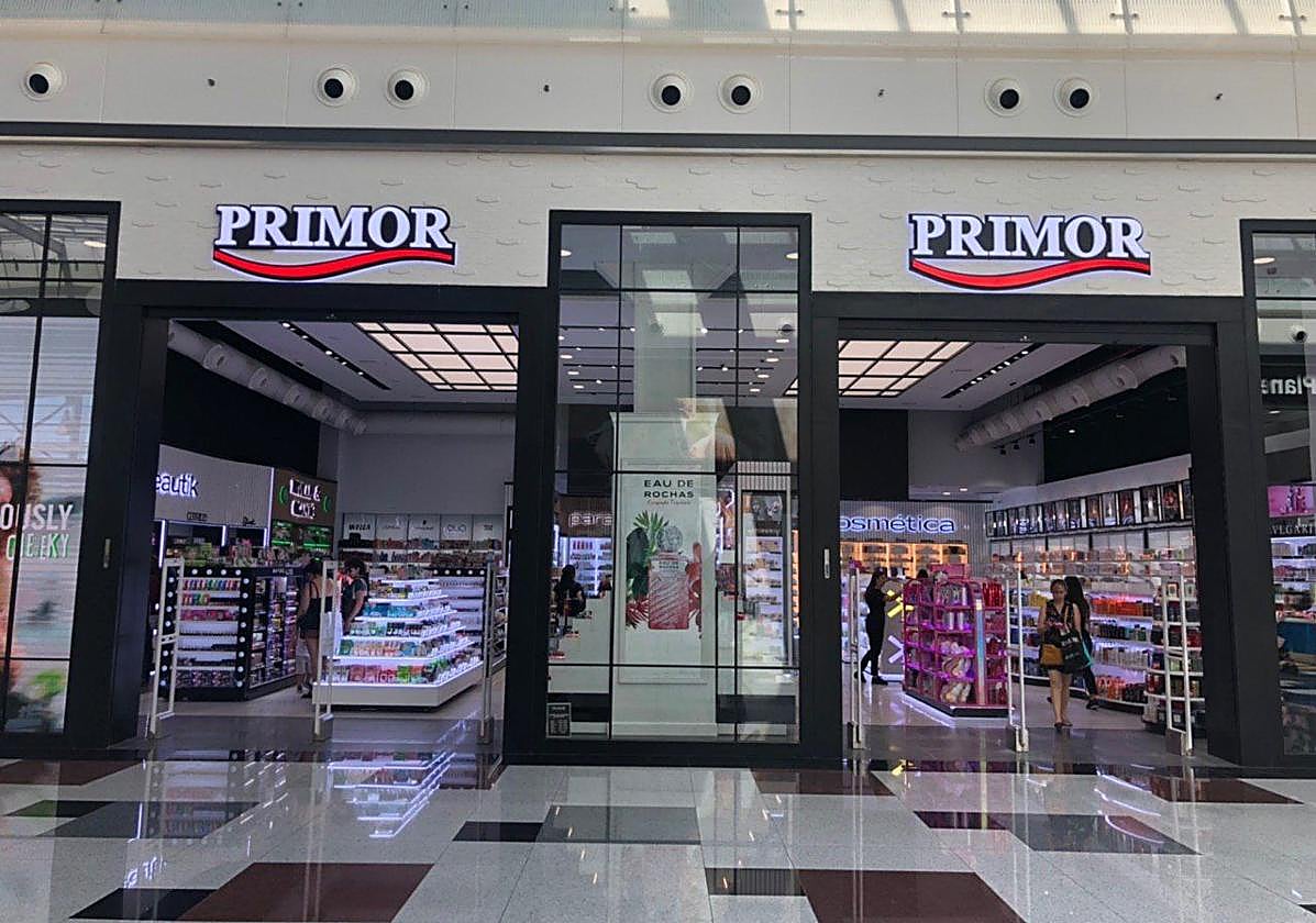 La crema favorita de los expertos: 'borra' las arrugas del rostro y está en Primor