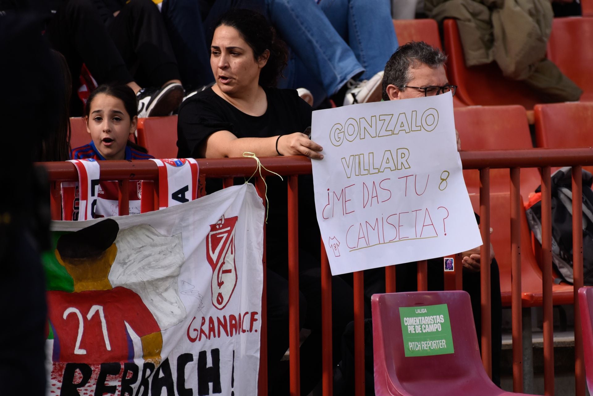 Encuéntrate en la granada de Los Cármenes en el Granada - Sporting