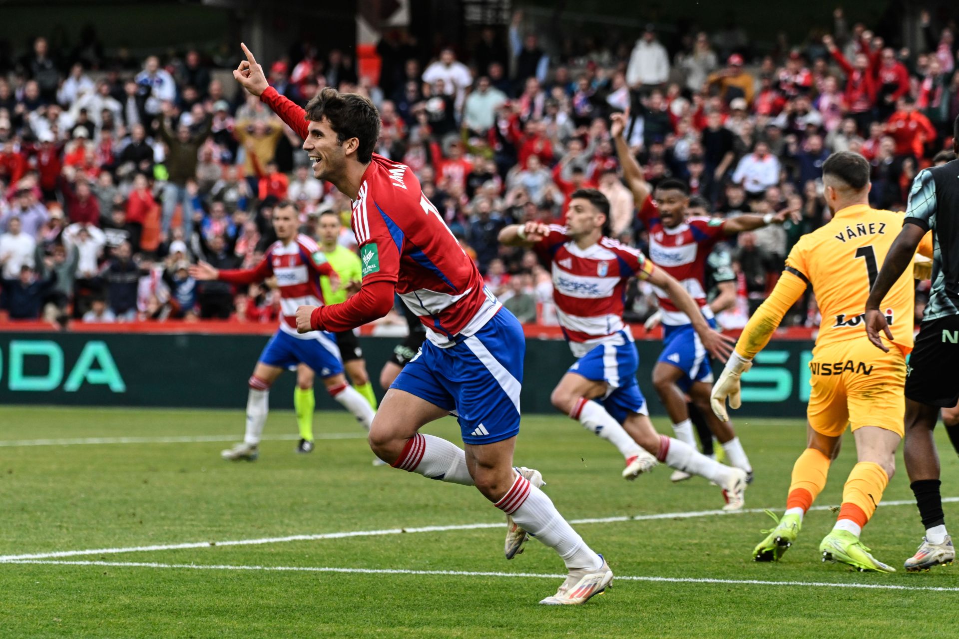 Las mejores imágenes del Granada - Sporting