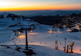 Sierra Nevada estrena el esquí nocturno el 1 de febrero