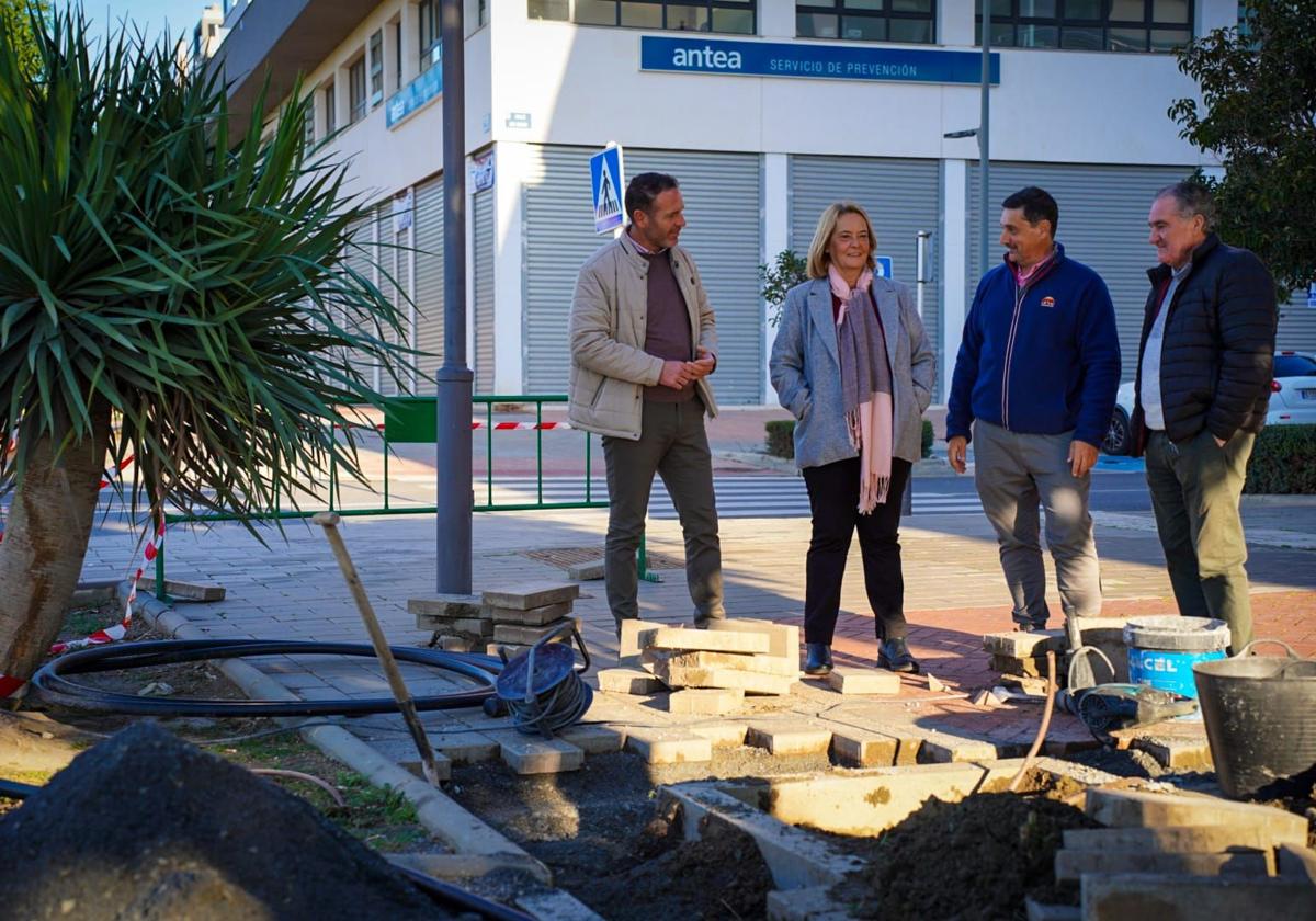El Ayuntamiento de Motril acomete las obras de mejora en la red de riego y jardinería de la avenida Norman Bethune