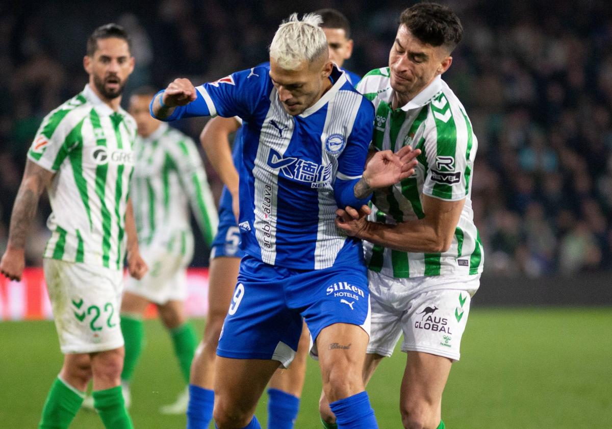 Imagen principal - Stoichkov, en el pasado con Alavés, Sabadell y Balona. 