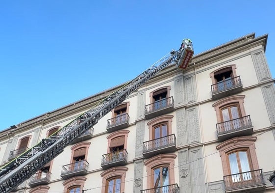 Luces nuevas para Puerta Real y la Fuente de las Batallas.