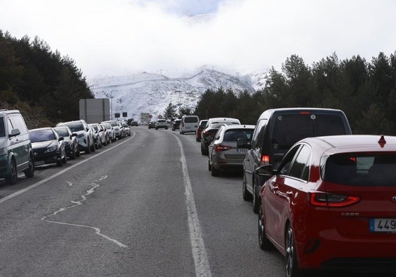 Subida a la estación de Sierra Nevada.