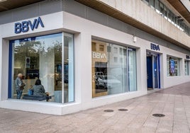 BBVA lanza varias ofertas de viviendas a precio de saldo en la costa de Andalucía.