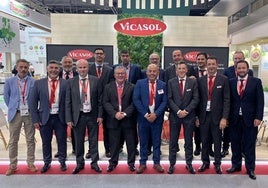 El equipo de Vicasol presente en Fruit Logistica .