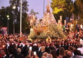 Virgen de la Cabeza en procesión por Motril.