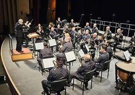 Un concierto de la Banda Municipal de música de Almería en el Teatro Apolo.