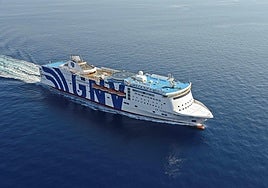 Reabre la ruta de ferris entre Almería y Nador