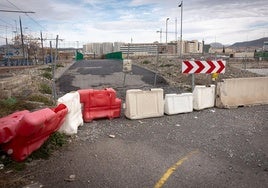 Las obras del carril ciclopeatonal, paralizadas en una imagen reciente.