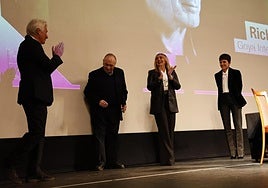 Carazo, en el acto de este sábado junto a Richard Gere, Méndez-Leite y Elena Anaya