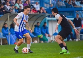 Mario Alonso encara a Jesús Torres.