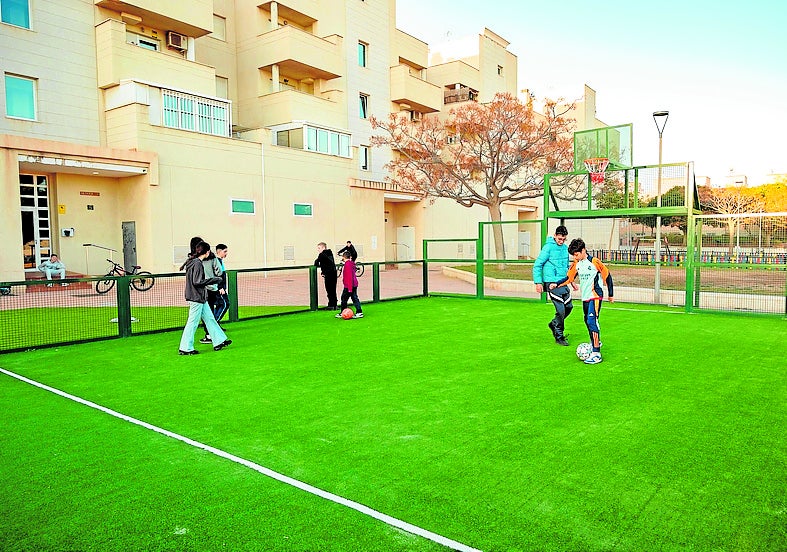 La Cañada estrena una nueva pista multideporte al aire libre tras 46.000 euros de inversión
