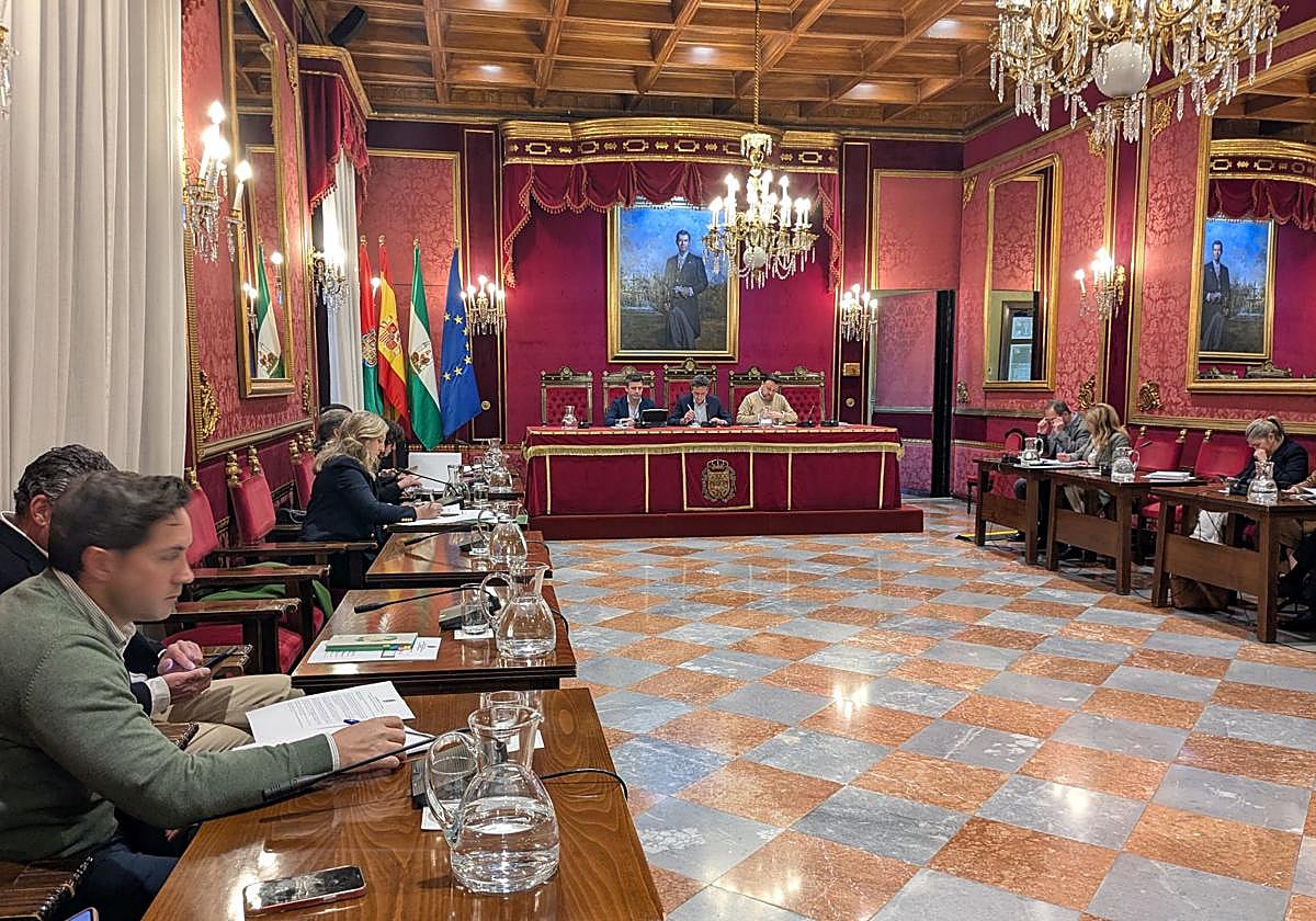 Comisión informativa de Limpieza celebrada este lunes en el salón de plenos.