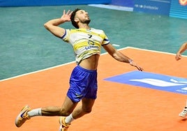 Brando Rattray en saque, donde hizo tres puntos el sábado.