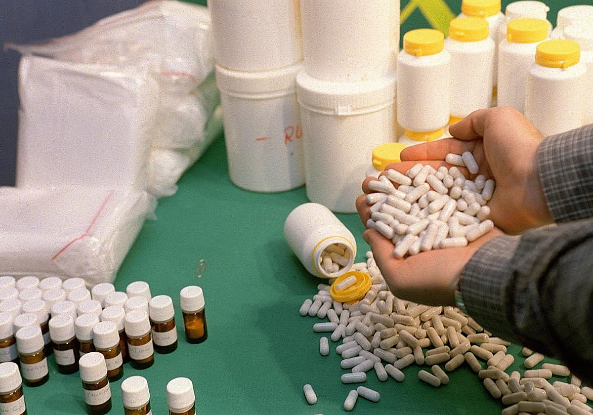 Aviso de la OCu por la presencia de un medicamento prohibido en un adelgazante que se vende en España.