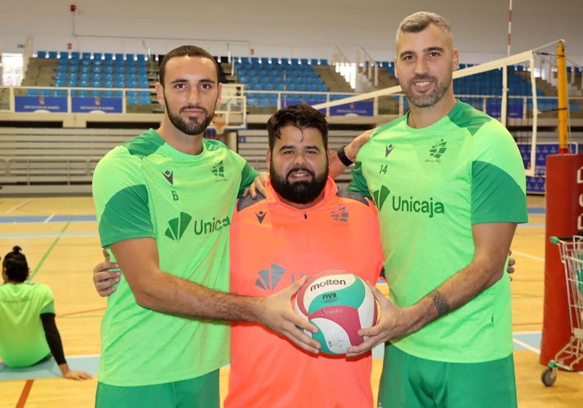 Rattray, nuevo opuesto de Unicaja, es bien recibido, por necesario, por Pablo y Borja Ruiz.