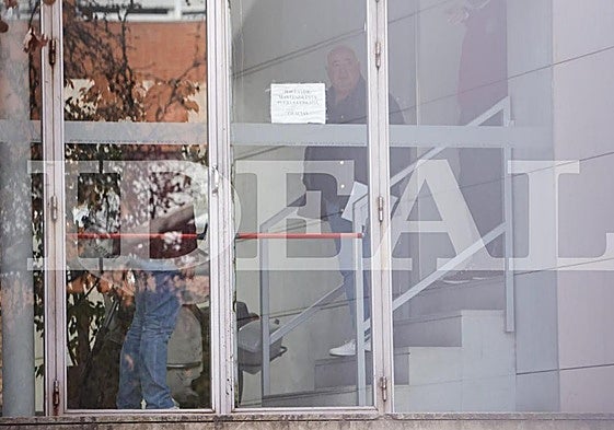 El jefe de la Policía Local, José Manuel Jiménez Avilés, durante los registros.