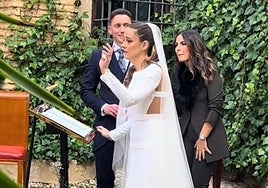 Una novia en Jaén interrumpe su propia boda y sorprende a los invitados con lo que sucede después.