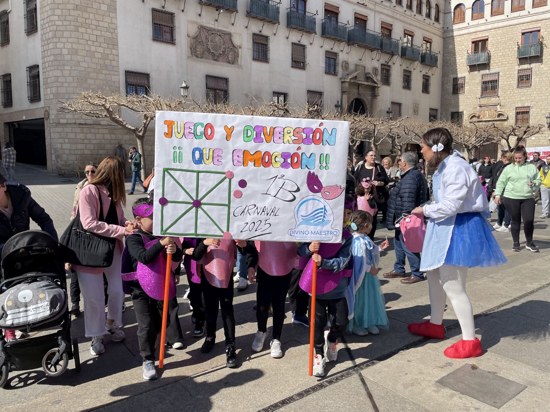 Las imágenes del pasacalles del Carnaval escolar de Jaén