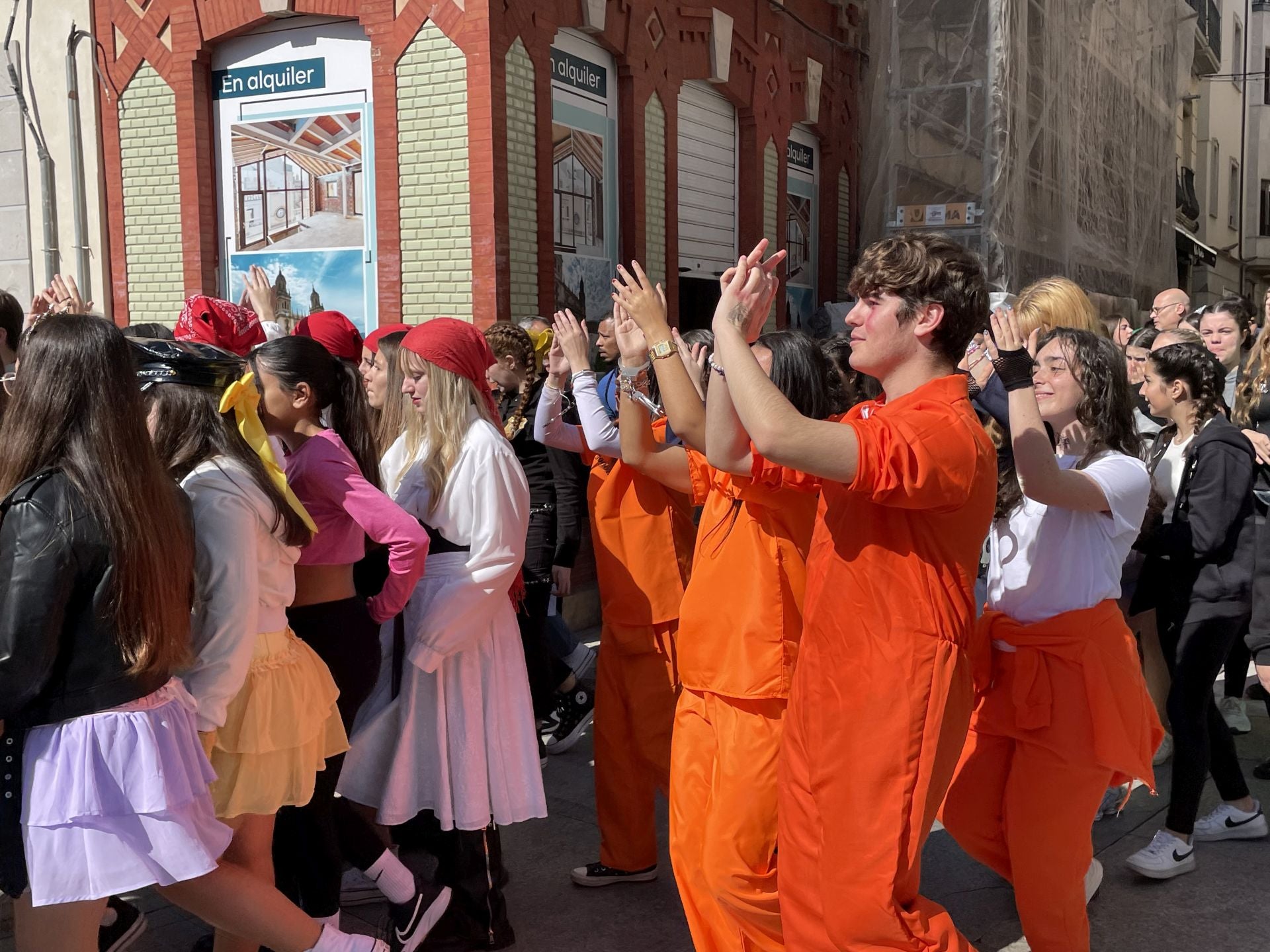 Las imágenes del pasacalles del Carnaval escolar de Jaén