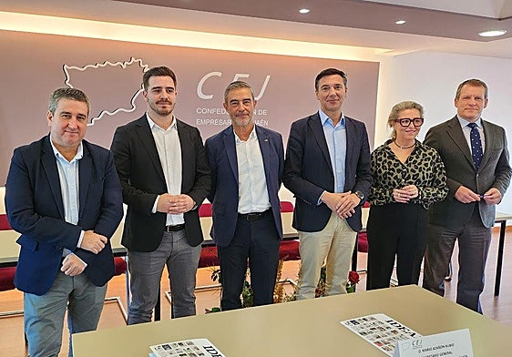 José Luis Adán, Martín Marín, Juan Carlos García de los Reyes, Mario Azañón, Almudena García y José Ángel Mesa.