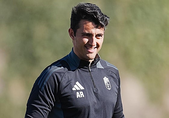 El entrenador Arturo Ruiz.