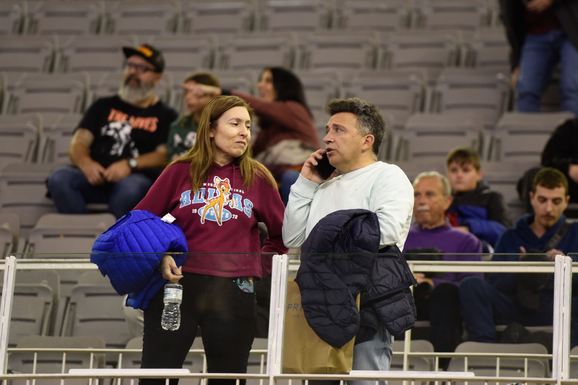 Encuéntrate en la grada del Palacio de Deportes en el Covirán-Murcia