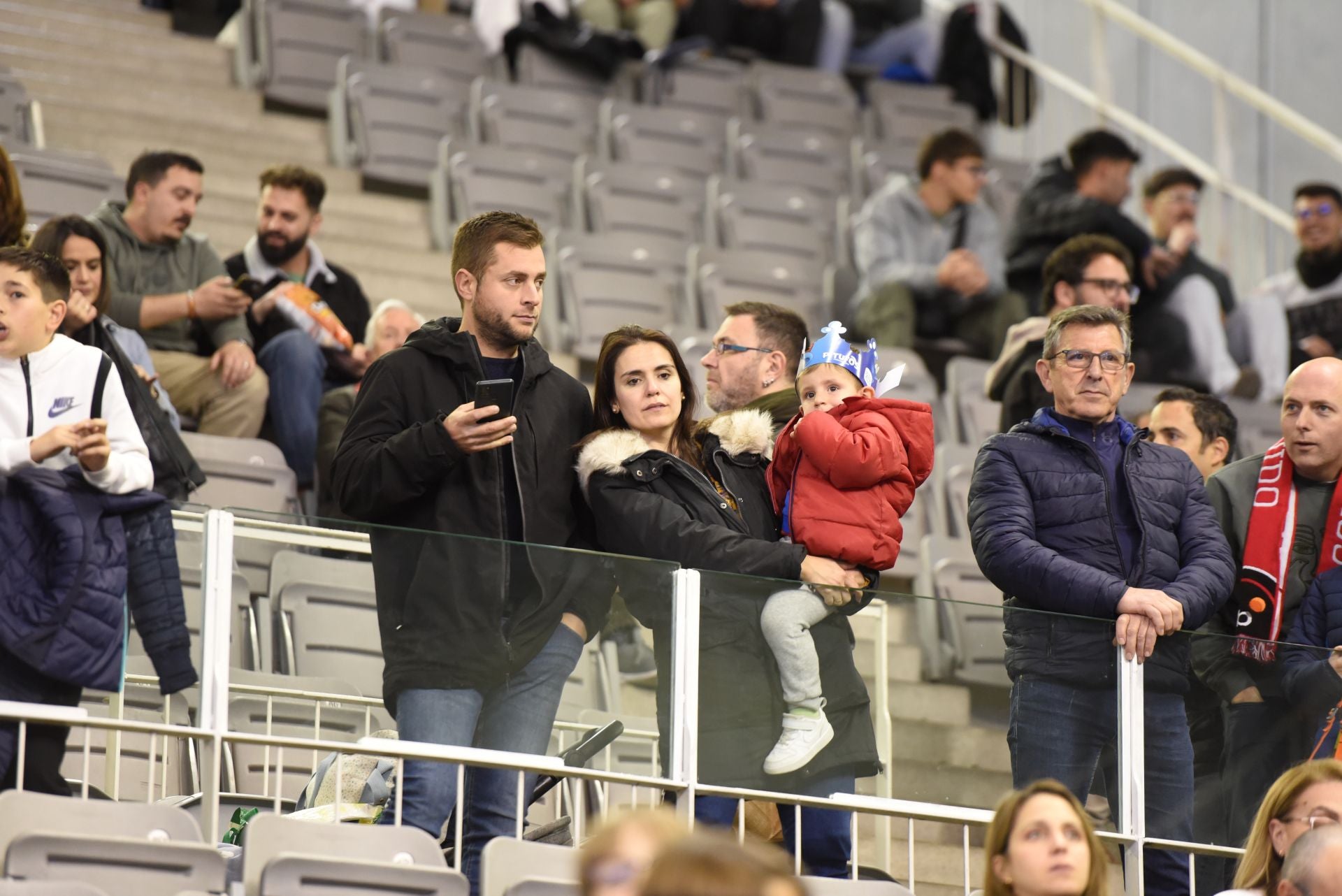 Encuéntrate en la grada del Palacio de Deportes en el Covirán-Murcia