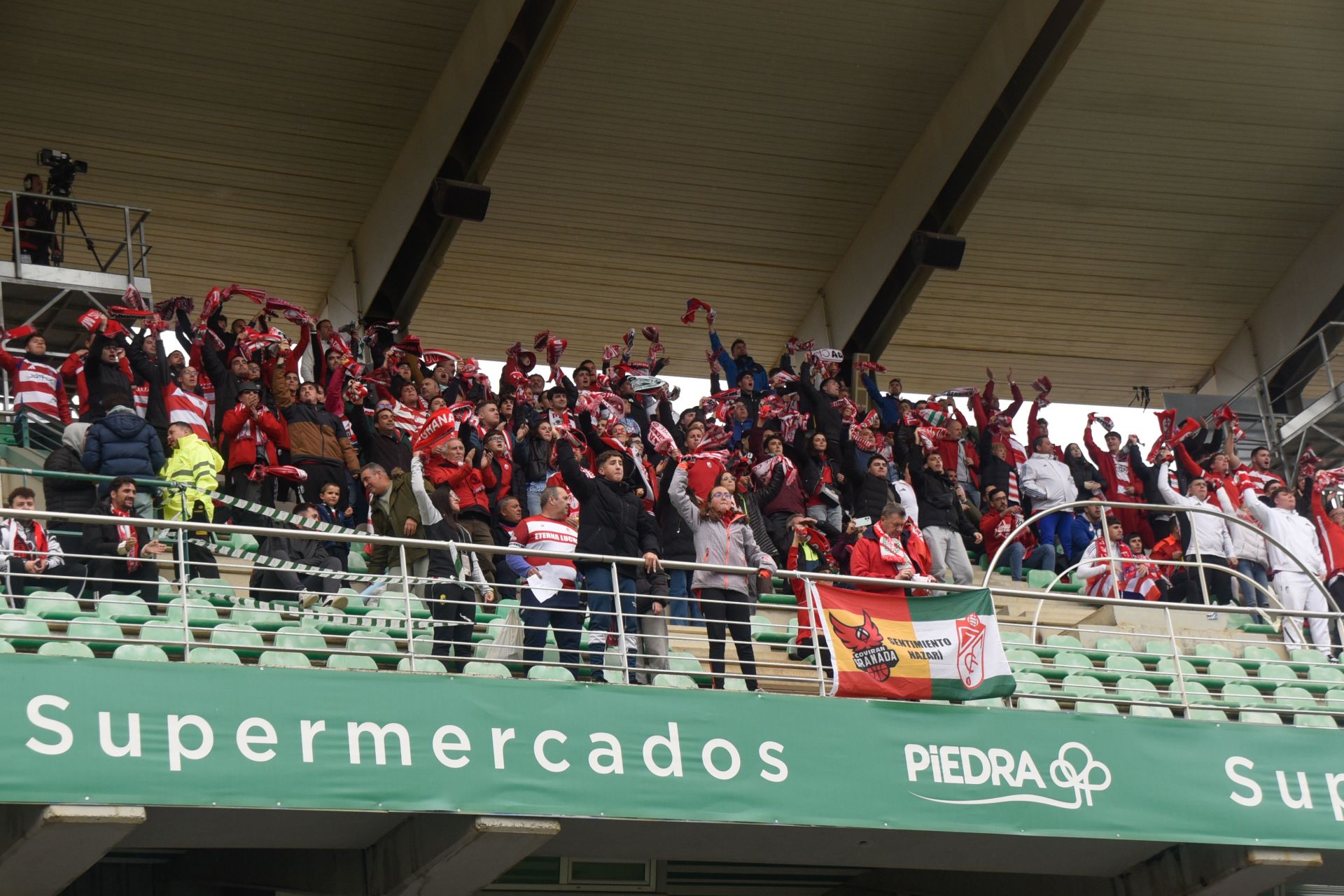 Encuéntrate en las gradas de El Arcángel y en el viaje desde Granada a Córdoba