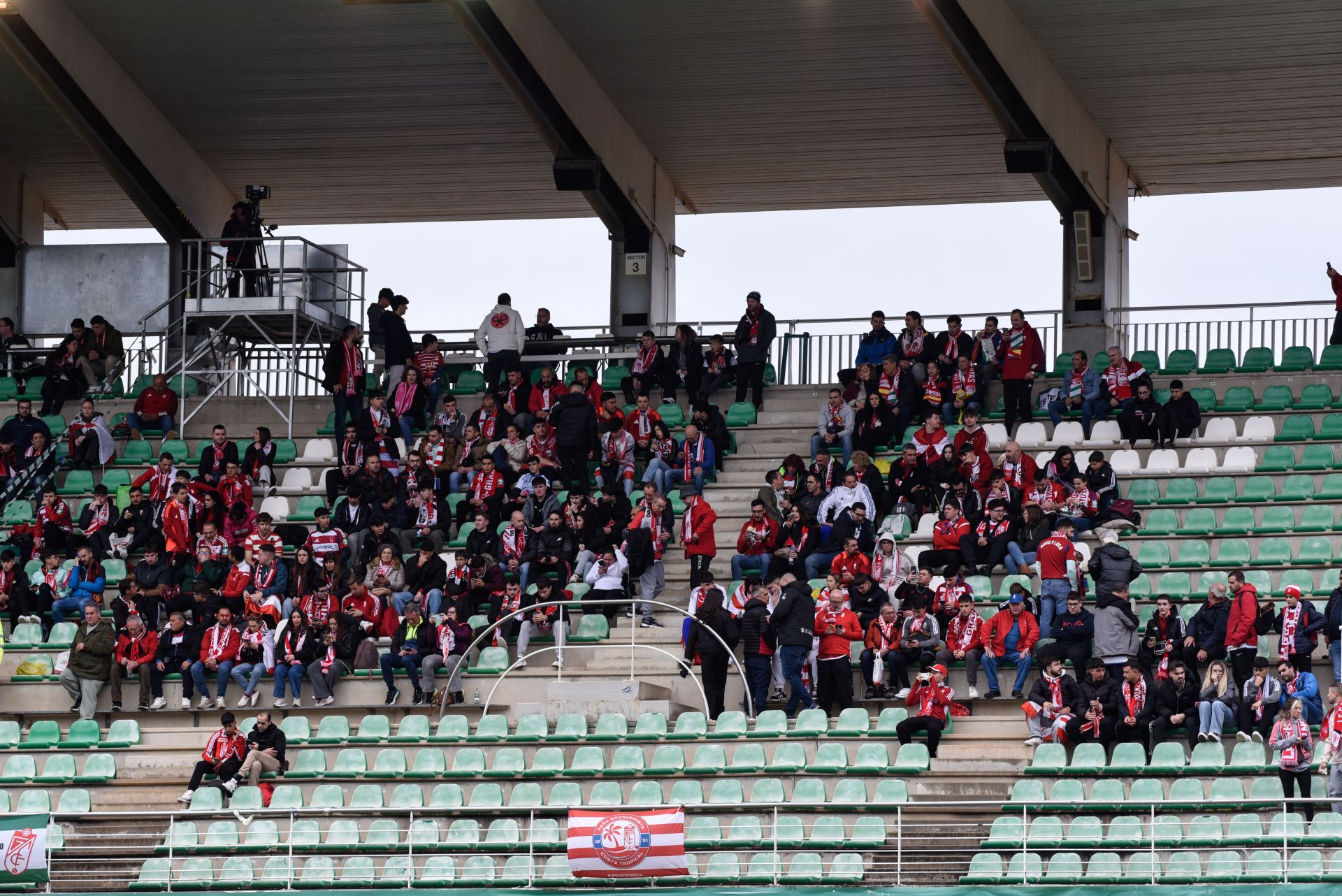 Encuéntrate en las gradas de El Arcángel y en el viaje desde Granada a Córdoba