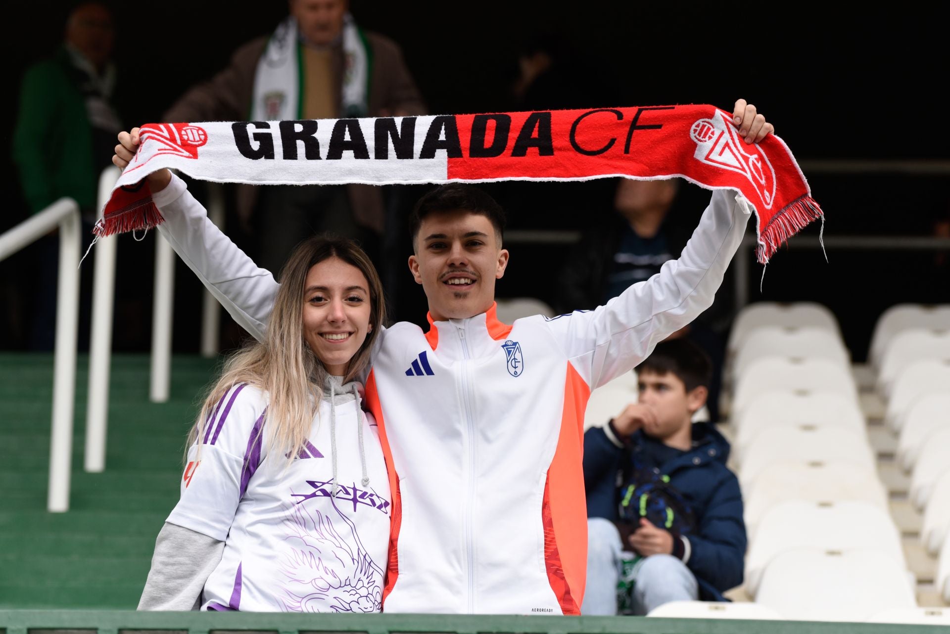 Encuéntrate en las gradas de El Arcángel y en el viaje desde Granada a Córdoba