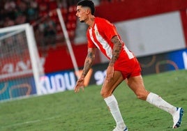Chumi durante un partido contra el Almería
