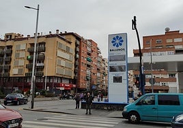 Estado actual de la gasolinera de Plaza Einstein.