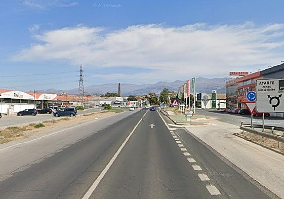 Carretera en la falleció el joven en Atarfe.