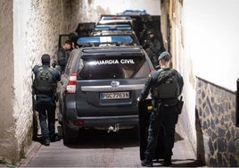 Un momento de la operación que se desarrolló en Loja y Granada.