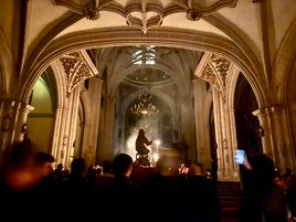 El Señor de la Cena de Espinosa Cuadros camino del Altar Mayor de Santo Domingo