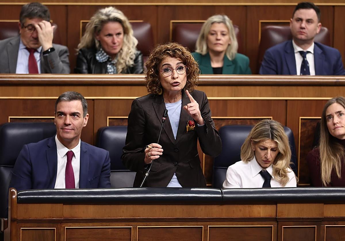 La vicepresidenta primera del Gobierno y ministra de Hacienda, María Jesús Montero.