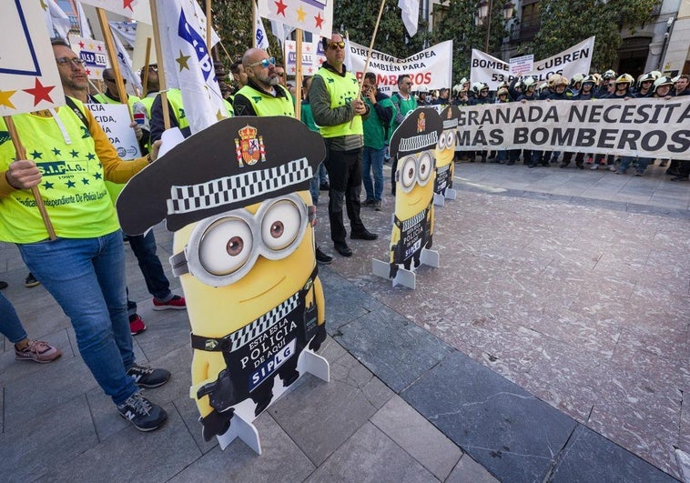 El choque entre los sindicatos de la Policía Local y el gobierno deja en el aire la Semana Santa