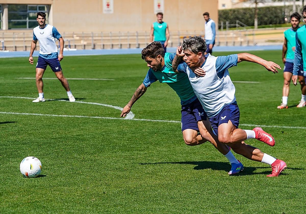 Pozo y Melamed buscan ganar la posición.