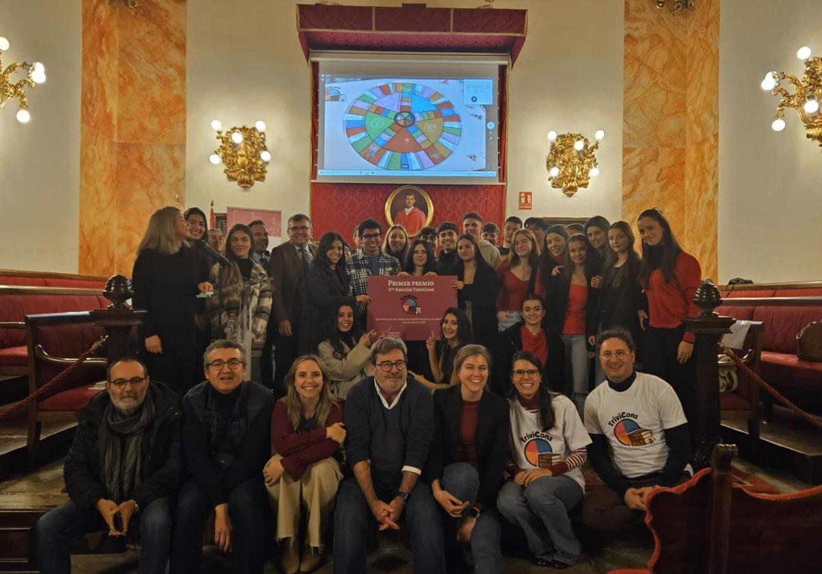 Trivial para aprender derecho constitucional: el método alternativo impulsado por profesores de la ugr | ideal