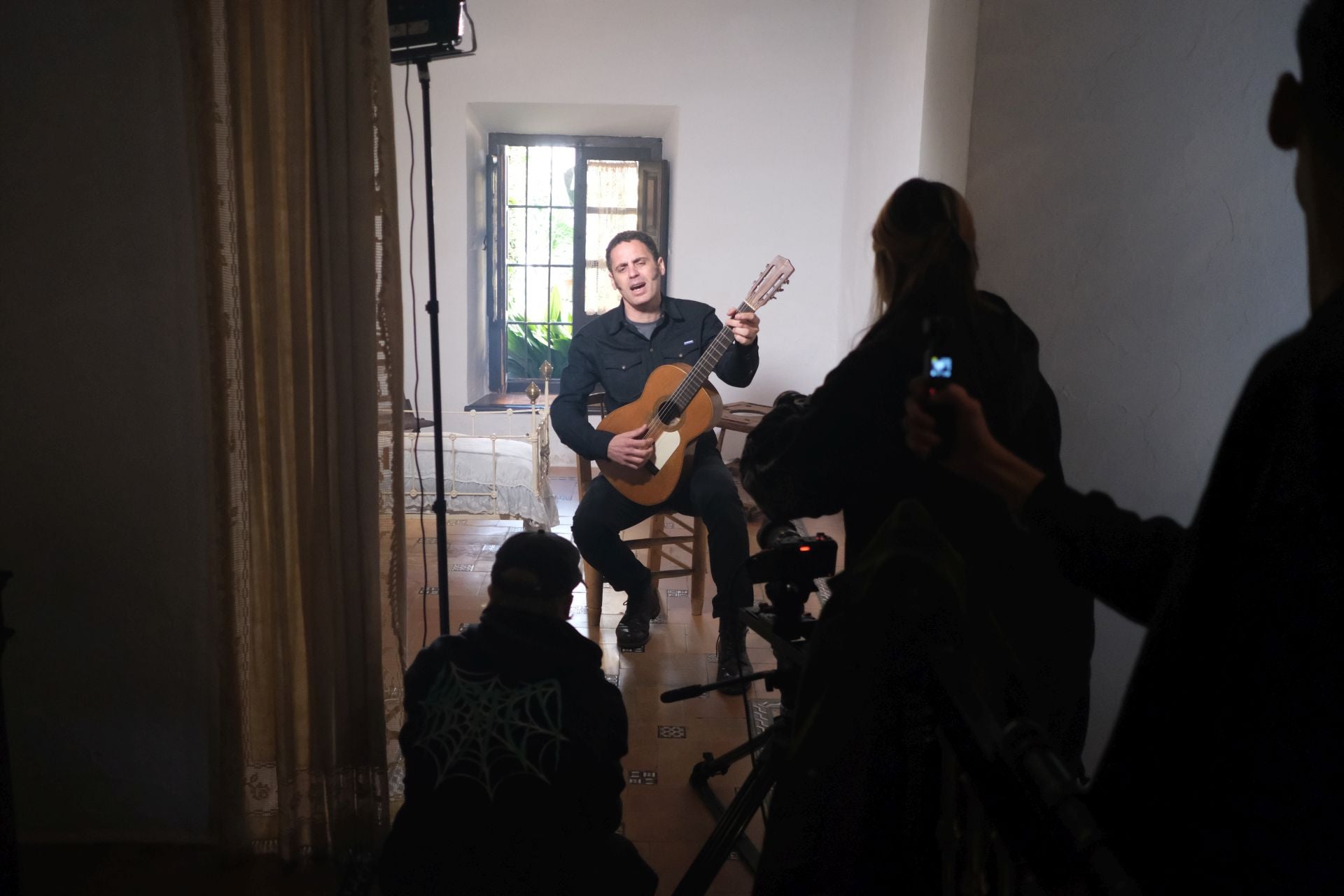 Así fue la grabación del videoclip de Depedro en la casa natal de Federico García Lorca