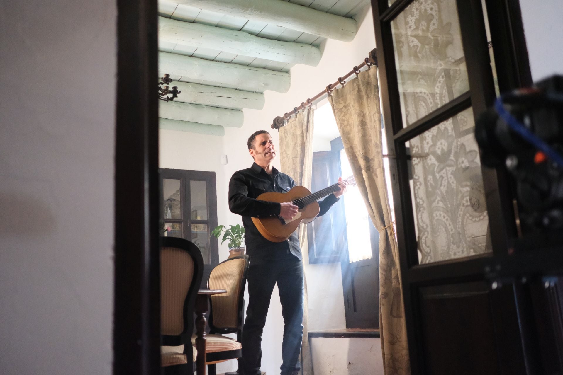 Así fue la grabación del videoclip de Depedro en la casa natal de Federico García Lorca