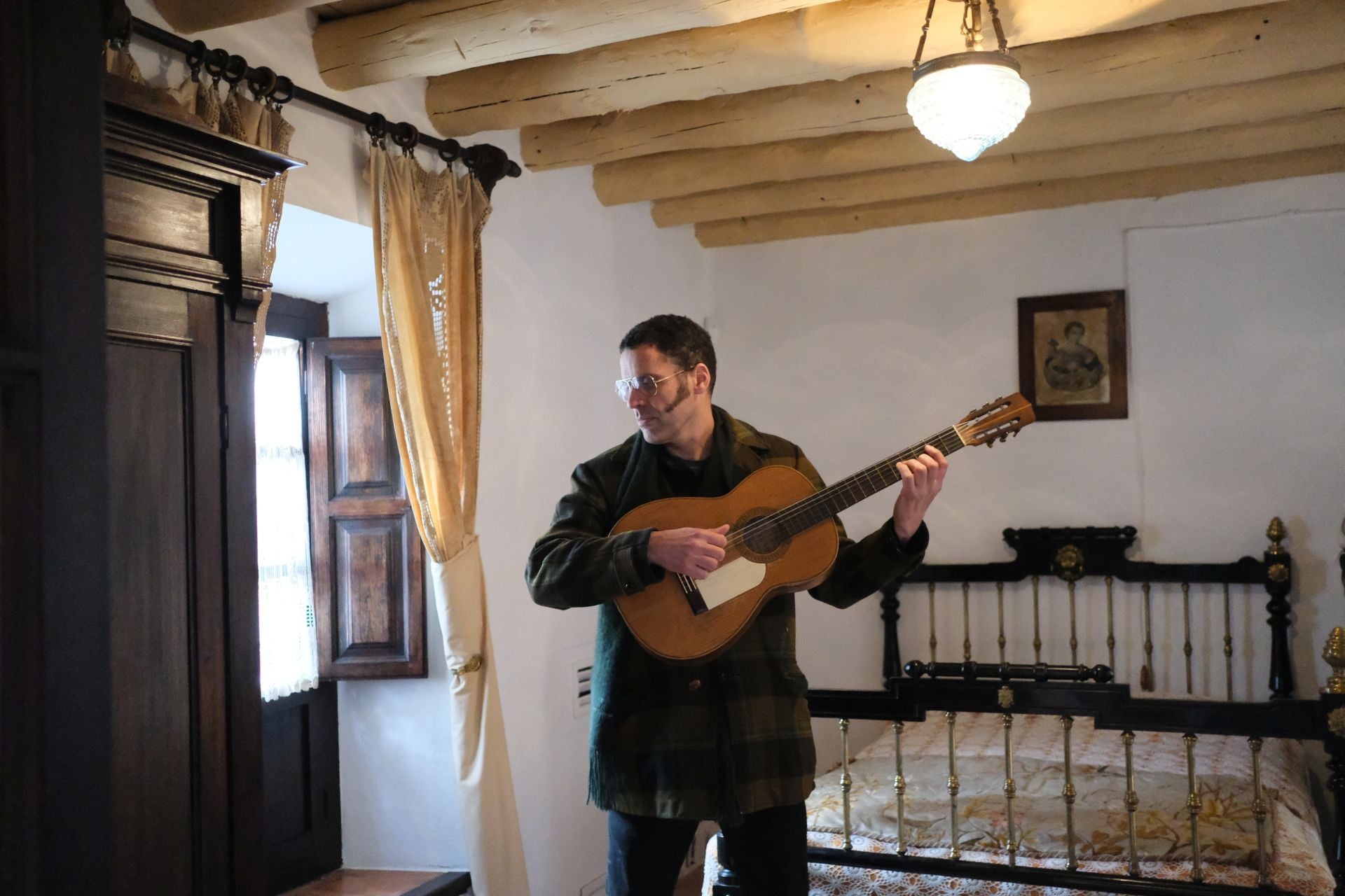 Así fue la grabación del videoclip de Depedro en la casa natal de Federico García Lorca