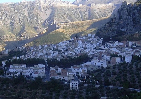 Vista de Albanchez de Mágina.