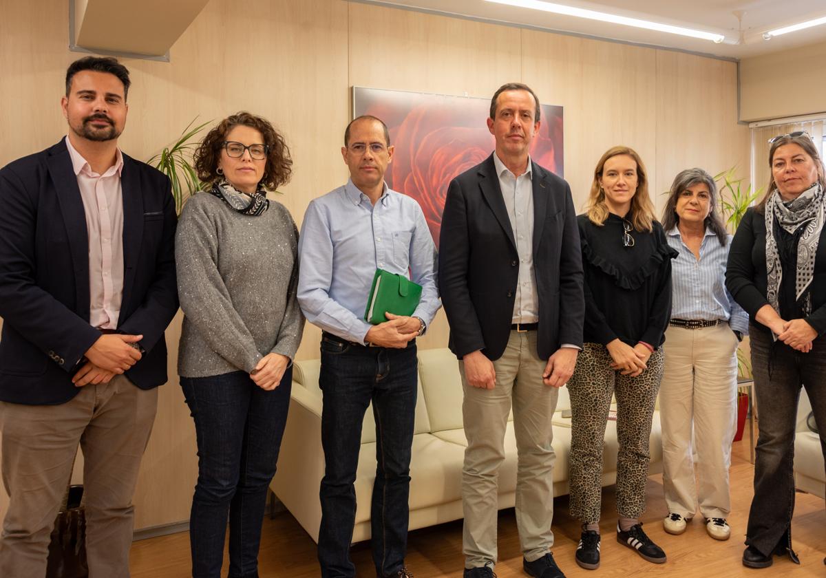 El PSOE de Almería muestra su apoyo a la manifestación en defensa de la sanidad pública andaluza