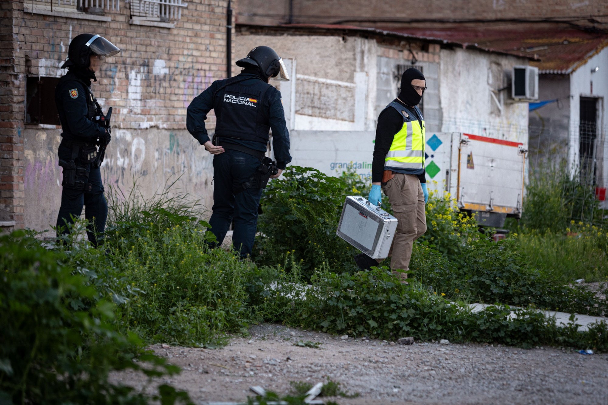 Las imágenes de la operación policial en la zona Norte de Granada, desde dentro