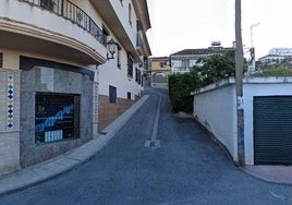 Acceso a Calle Bellavista del Barrio de Monachil.
